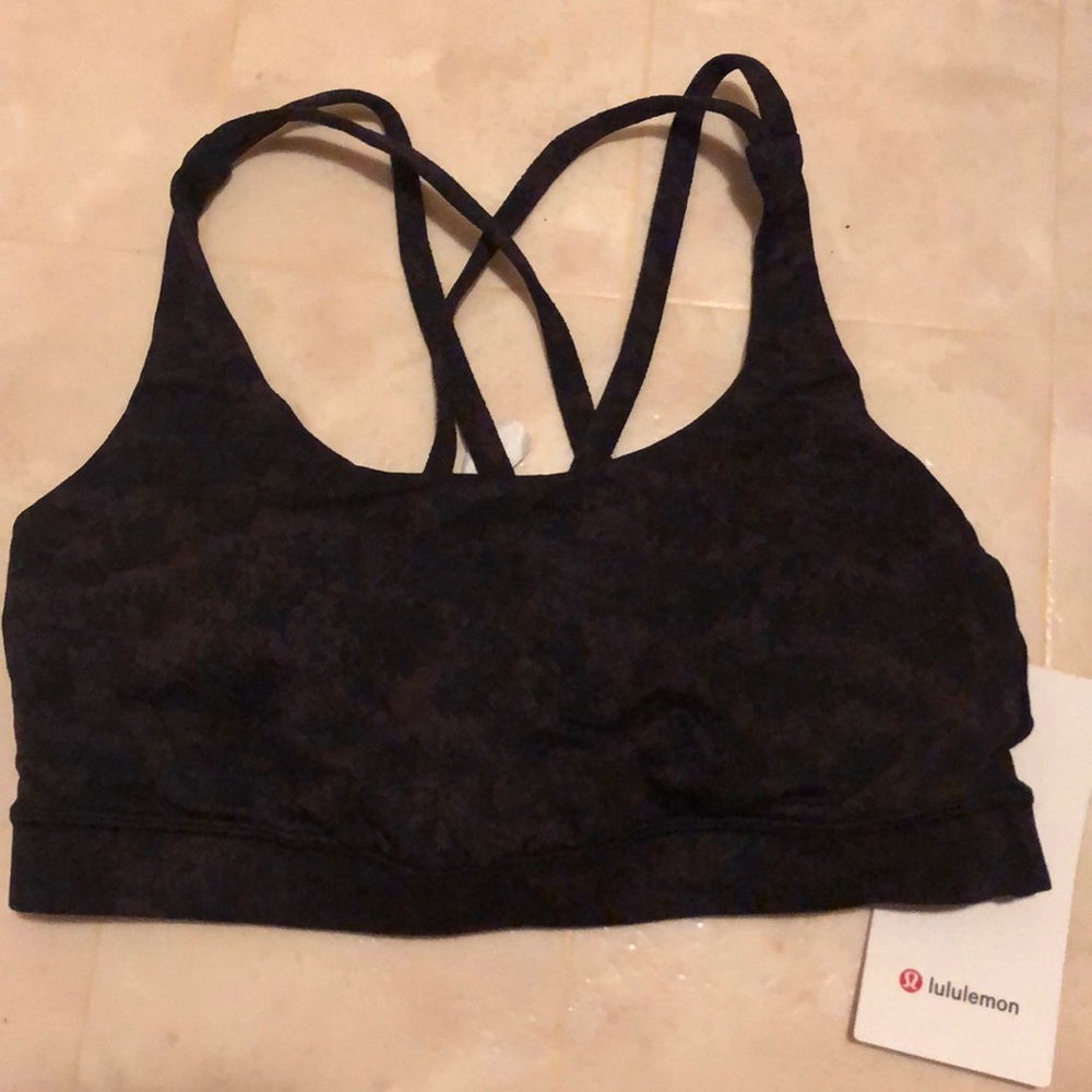 Lululemon sports bra